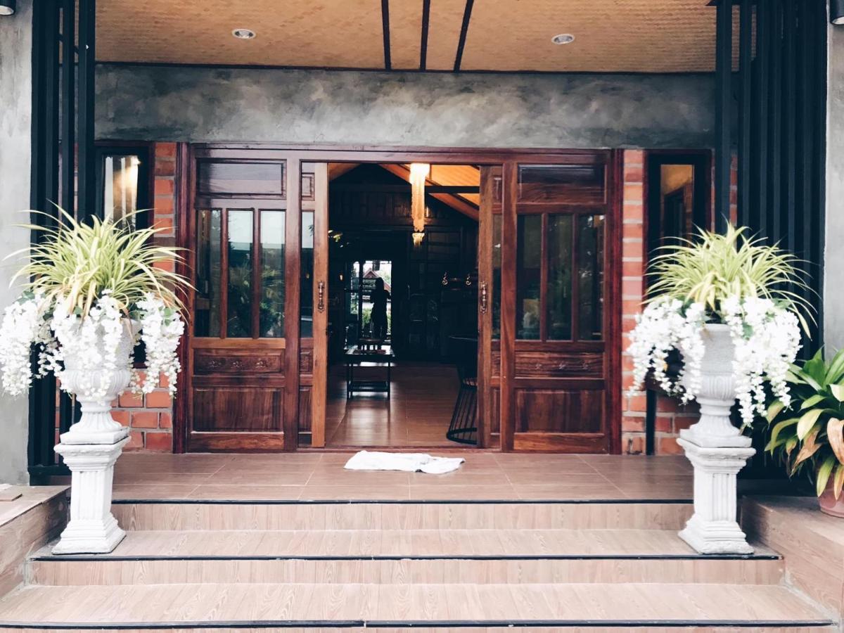 Khum Lanna Boutique Hotel Sisaket Eksteriør bilde