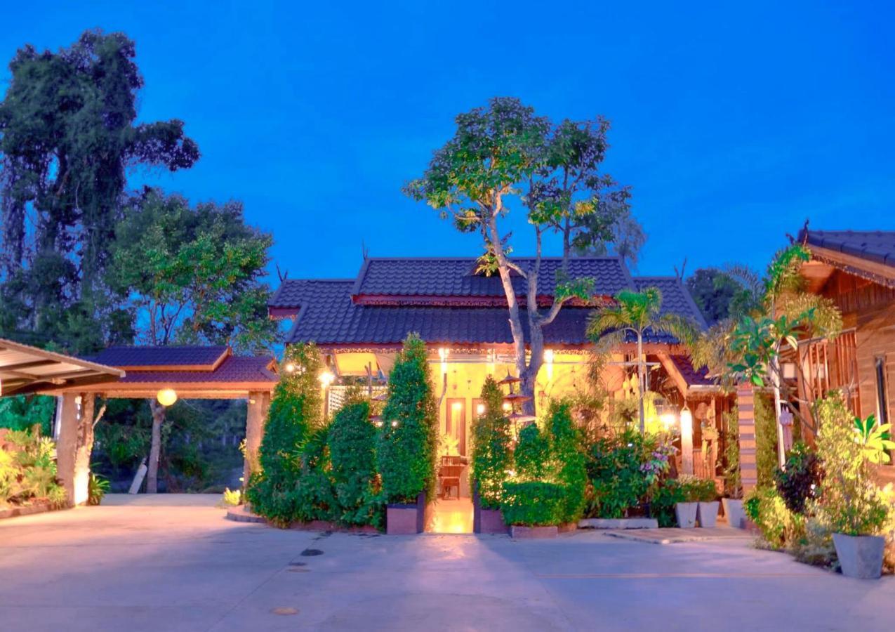 Khum Lanna Boutique Hotel Sisaket Eksteriør bilde