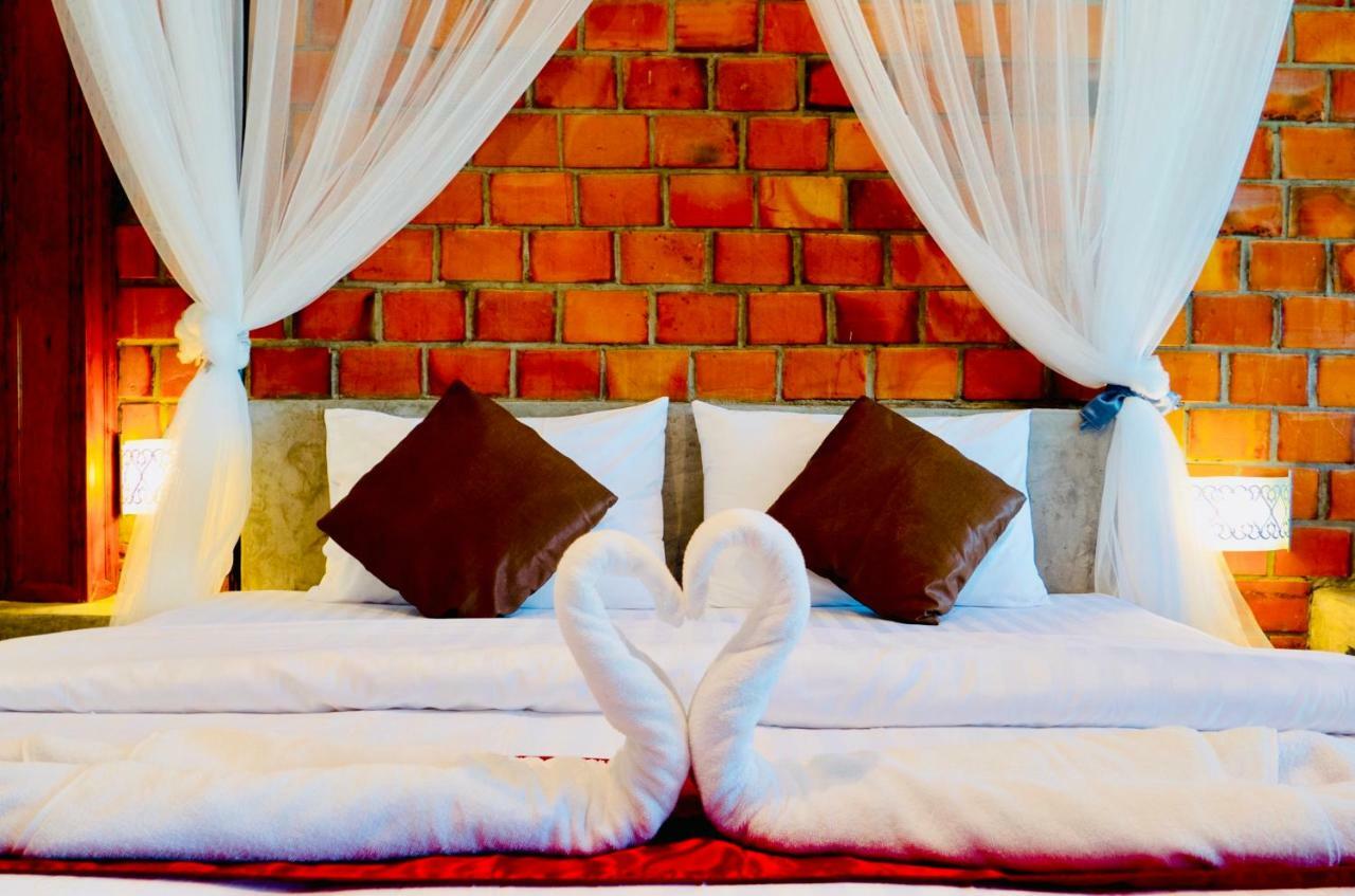 Khum Lanna Boutique Hotel Sisaket Eksteriør bilde